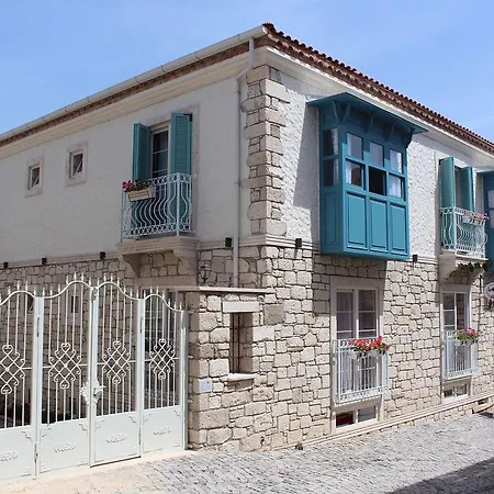 Ala Rosa Boutique Hotel *